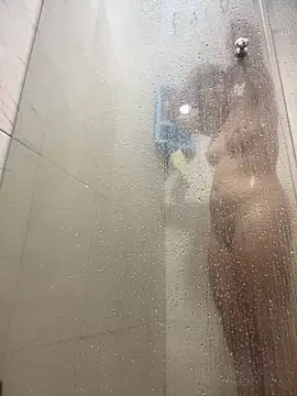 Iris love18 online show from 02-23-26, 12:24