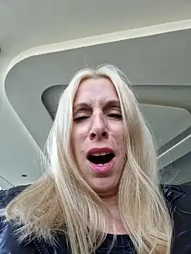 Snapshot of Ina_HotX chatting on 12-06-24, 12:49 Ina HotX online show from 12-06-24, 12:49