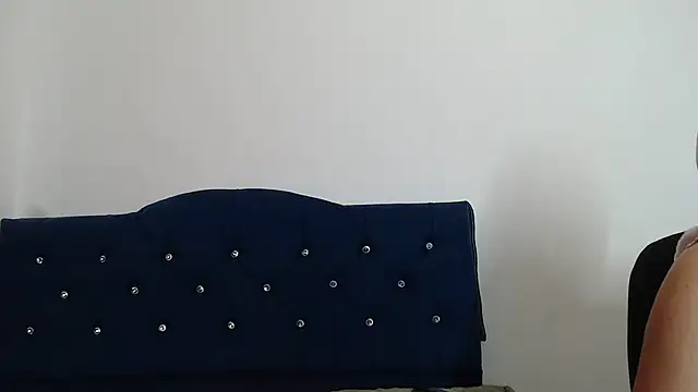 Chanel 87xxx online show from 02-18-25, 01:44