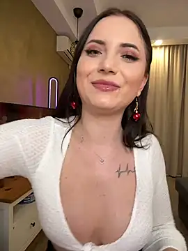 Snapshot of AvaGianna chatting on 12-21-24, 07:06 AvaGianna online show from 12-21-24, 07:06