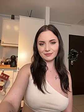 Snapshot of AvaGianna chatting on 12-24-24, 07:44 AvaGianna online show from 12-24-24, 07:44