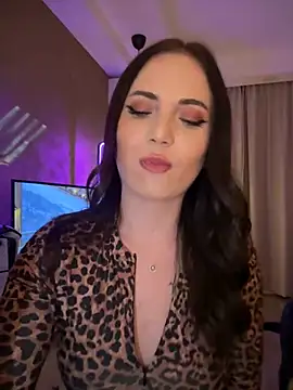 Snapshot of AvaGianna chatting on 01-05-25, 08:00 AvaGianna online show from 01-05-25, 08:00