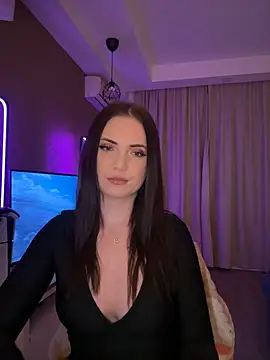 AvaGianna online show from 01-24-25, 05:21