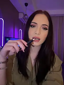 AvaGianna online show from 02-14-25, 06:08