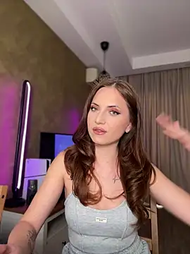 Snapshot of AvaGianna chatting on 10-19-25, 08:48 AvaGianna online show from 10-19-25, 08:48