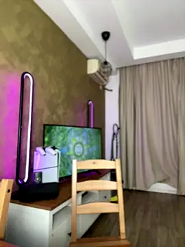 Snapshot of AvaGianna chatting on 11-13-25, 04:39 AvaGianna online show from 11-13-25, 04:39