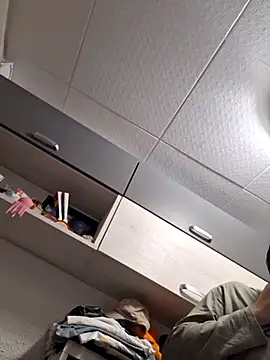 Javier bear online show from 12-18-25, 10:16