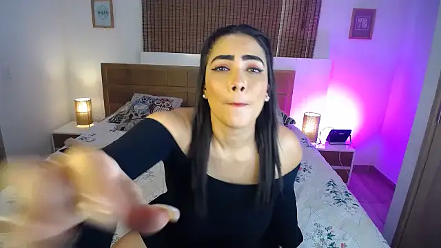 ShanonLe online show from 01-17-25, 09:17