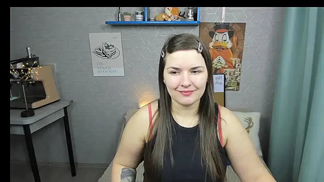 Snapshot of LineraPitts chatting on 12-17-24, 10:55 LineraPitts online show from 12-17-24, 10:55