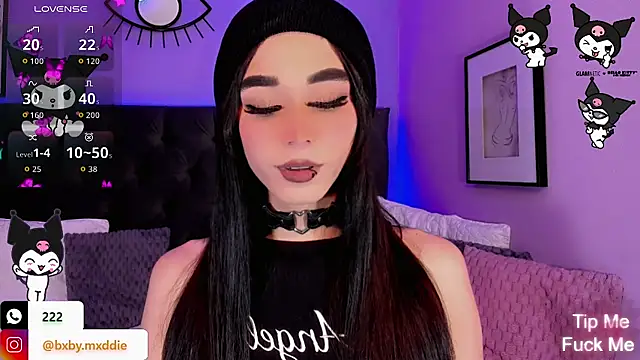 Snapshot of kimMaddiee chatting on 10-11-25, 06:01 kimMaddiee online show from 10-11-25, 06:01