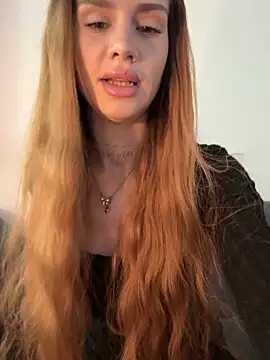 EmiliaCatalina online show from 06-29-26, 06:30