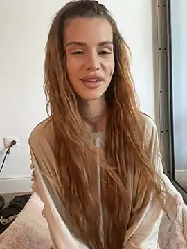 EmiliaCatalina online show from 08-01-26, 05:34