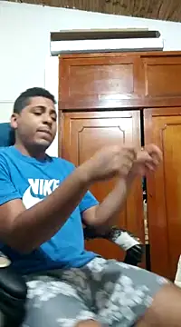 Snapshot of ElferXXX chatting on 02-20-25, 05:23 ElferXXX online show from 02-20-25, 05:23