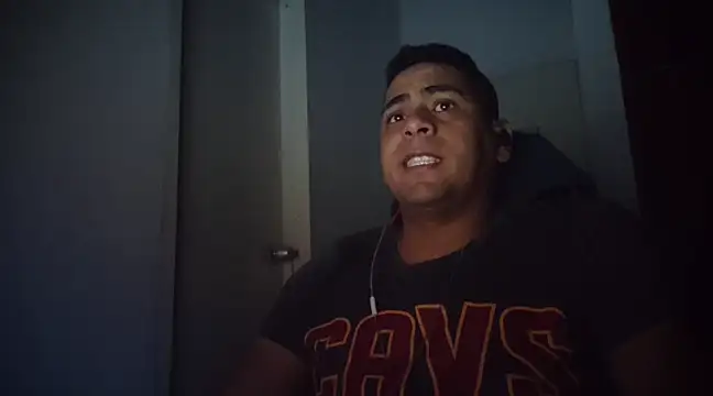 Snapshot of ElferXXX chatting on 02-26-25, 04:25 ElferXXX online show from 02-26-25, 04:25