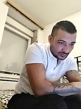 Zoltanioan26 online show from 10-24-25, 10:17