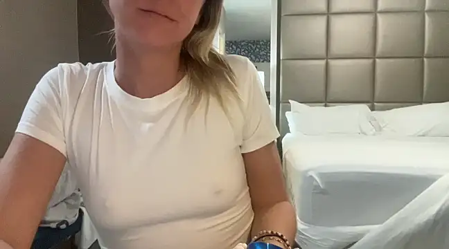 Snapshot of Aggbb chatting on 01-15-25, 05:47 Aggbb online show from 01-15-25, 05:47