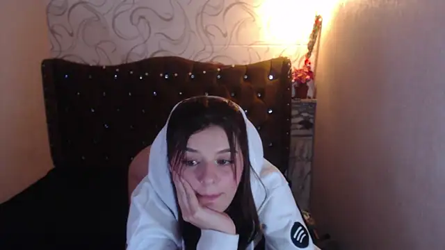 LiaHarryis online show from 03-15-25, 10:22