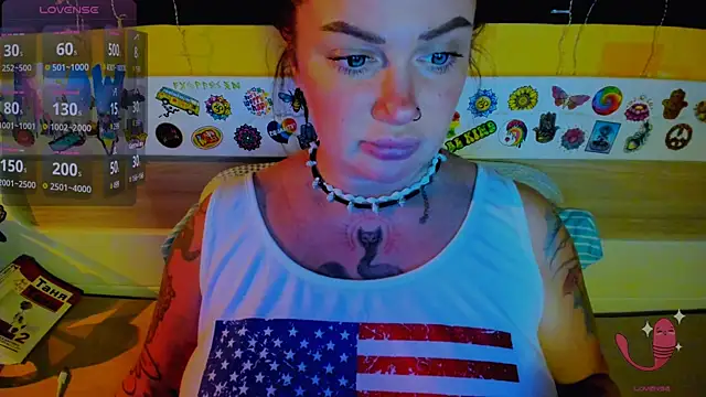 EllieOz online show from 11-07-25, 07:47