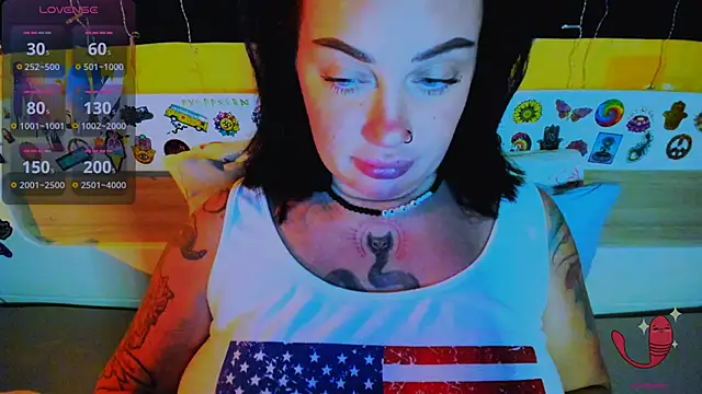 EllieOz online show from 12-05-25, 05:53