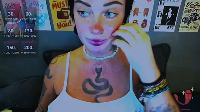 EllieOz online show from 05-04-26, 03:30