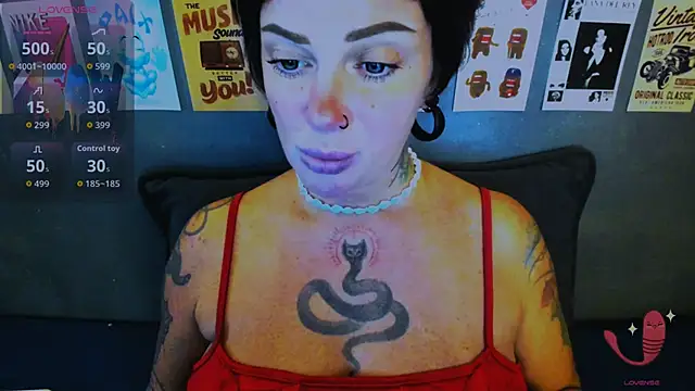 EllieOz online show from 05-05-26, 05:10