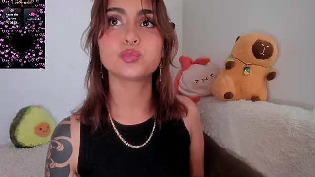 Violette-Ramirez01 online show from 10-06-25, 09:23