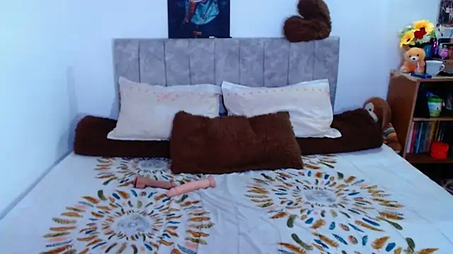 Snapshot of JossieGrey chatting on 10-28-25, 01:20 JossieGrey online show from 10-28-25, 01:20