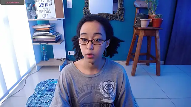 Snapshot of ela_0 chatting on 11-05-25, 12:27 ela 0 online show from 11-05-25, 12:27