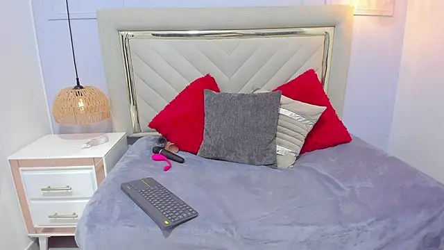 Franchely hot online show from 01-15-25, 02:56