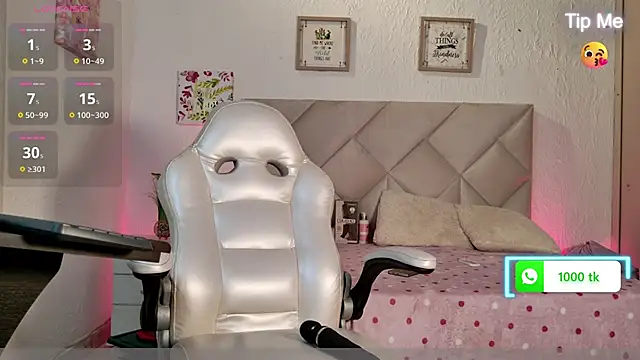 yuliana millerr online show from 10-19-25, 06:19