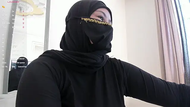 Amina hafsa online show from 03-22-26, 02:42