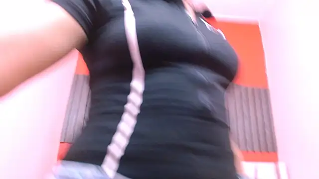 VeronicaRobles online show from 06-25-26, 06:23