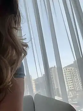 Snapshot of curvyflawless chatting on 03-17-25, 09:44 curvyflawless online show from 03-17-25, 09:44