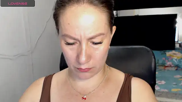 Snapshot of CATRINA-83 chatting on 05-14-26, 04:03 CATRINA-83 online show from 05-14-26, 04:03