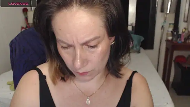 Snapshot of CATRINA-83 chatting on 05-19-26, 08:59 CATRINA-83 online show from 05-19-26, 08:59