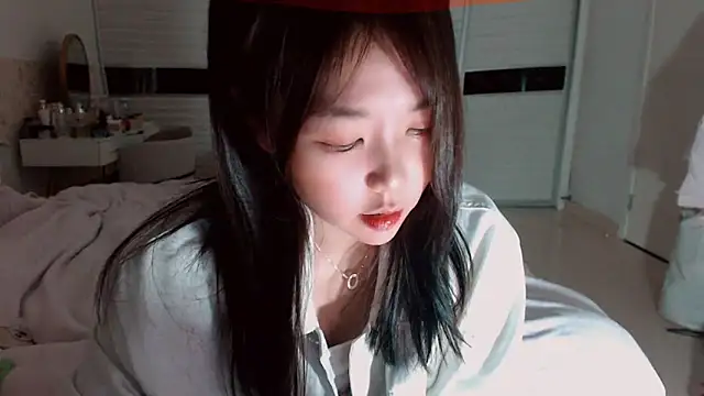 -Lucky Girl online show from 03-05-26, 01:07