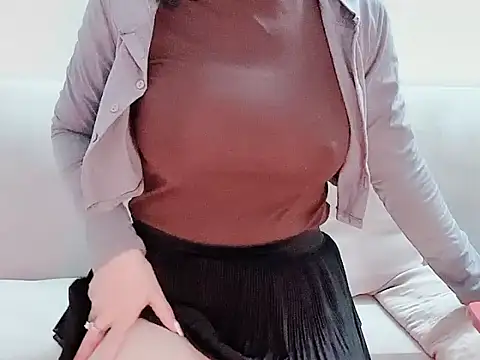 Bella Babi online show from 11-19-25, 08:03