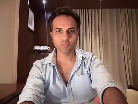 Snapshot of immog727 chatting on 11-24-25, 04:51 immog727 online show from 11-24-25, 04:51