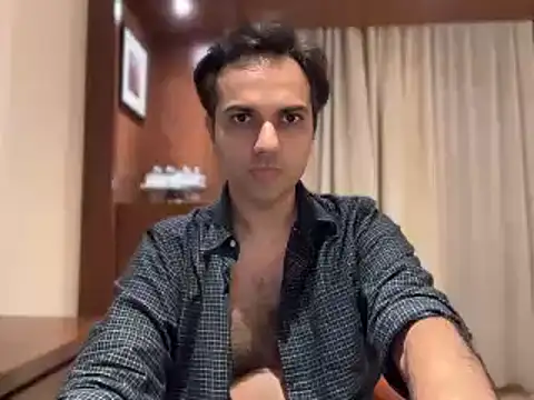 Snapshot of immog727 chatting on 02-10-26, 05:17 immog727 online show from 02-10-26, 05:17