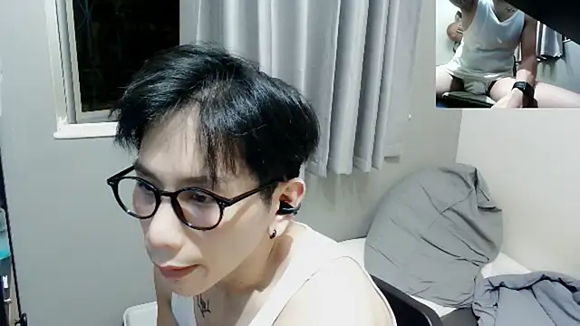 UndreamtM online show from 09-13-25, 01:44