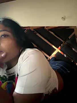 emmyjhonson07 online show from 01-13-26, 09:31