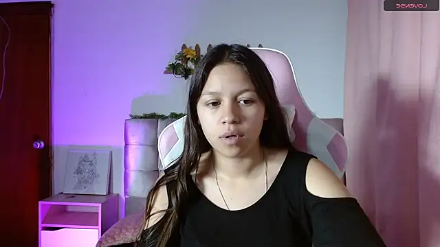 Snapshot of SamanthaRoldaan chatting on 02-23-25, 11:58 SamanthaRoldaan online show from 02-23-25, 11:58