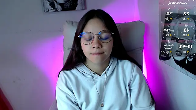 Snapshot of SamanthaRoldaan chatting on 03-01-25, 02:44 SamanthaRoldaan online show from 03-01-25, 02:44