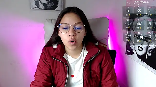 Snapshot of SamanthaRoldaan chatting on 03-03-25, 01:42 SamanthaRoldaan online show from 03-03-25, 01:42