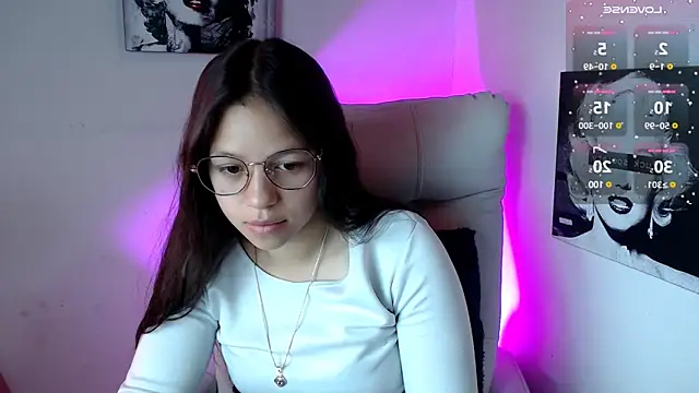 Snapshot of SamanthaRoldaan chatting on 03-10-25, 01:54 SamanthaRoldaan online show from 03-10-25, 01:54