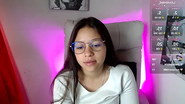 Snapshot of SamanthaRoldaan chatting on 03-12-25, 07:17 SamanthaRoldaan online show from 03-12-25, 07:17