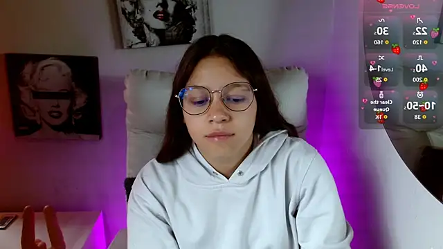 Snapshot of SamanthaRoldaan chatting on 09-24-25, 03:26 SamanthaRoldaan online show from 09-24-25, 03:26