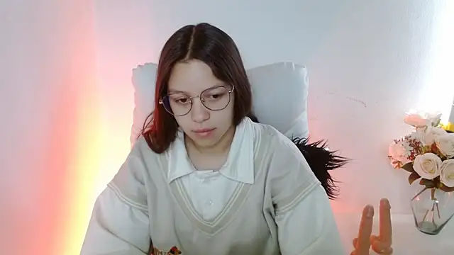 Snapshot of SamanthaRoldaan chatting on 10-03-25, 04:15 SamanthaRoldaan online show from 10-03-25, 04:15