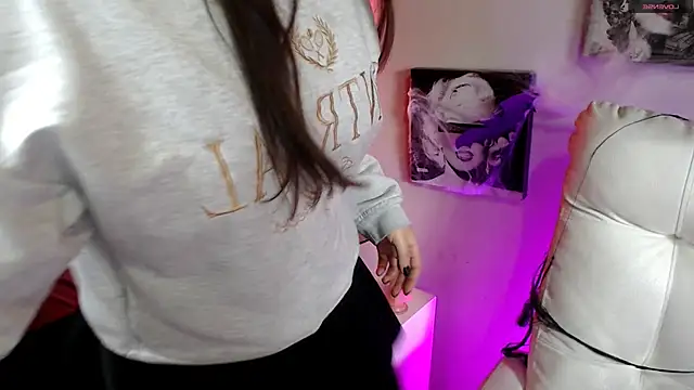 Snapshot of SamanthaRoldaan chatting on 10-30-25, 03:35 SamanthaRoldaan online show from 10-30-25, 03:35