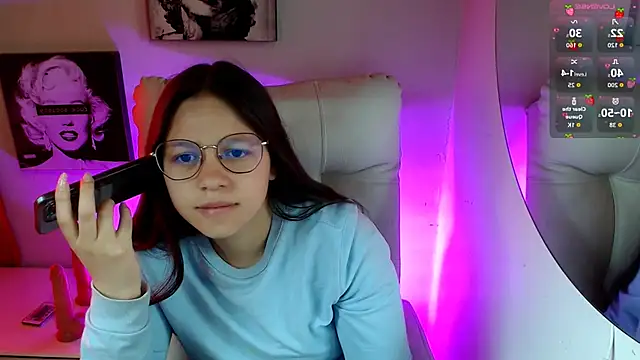 Snapshot of SamanthaRoldaan chatting on 01-19-26, 01:59 SamanthaRoldaan online show from 01-19-26, 01:59